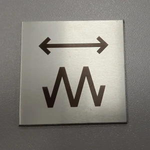 Печать на металле — Табличка на токарный станок — фото