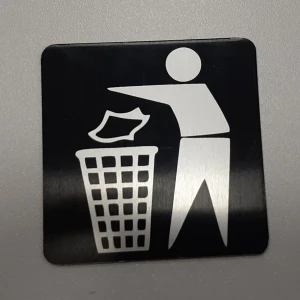 Печать на алюминии — Табличка для места под мусор — фото